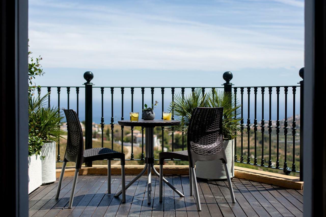 Hacienda Vistamar Bed & Breakfast Frigiliana Exterior photo
